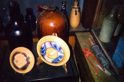 Mocha chamber pot lids both sea weed pattern circa 1840's